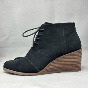 Toms Women's size 10 Boots Wedge Black
